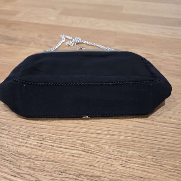 Vintage East German Black Floral Petit Pointe Kisslock Evening Bag - Picture 8 of 8